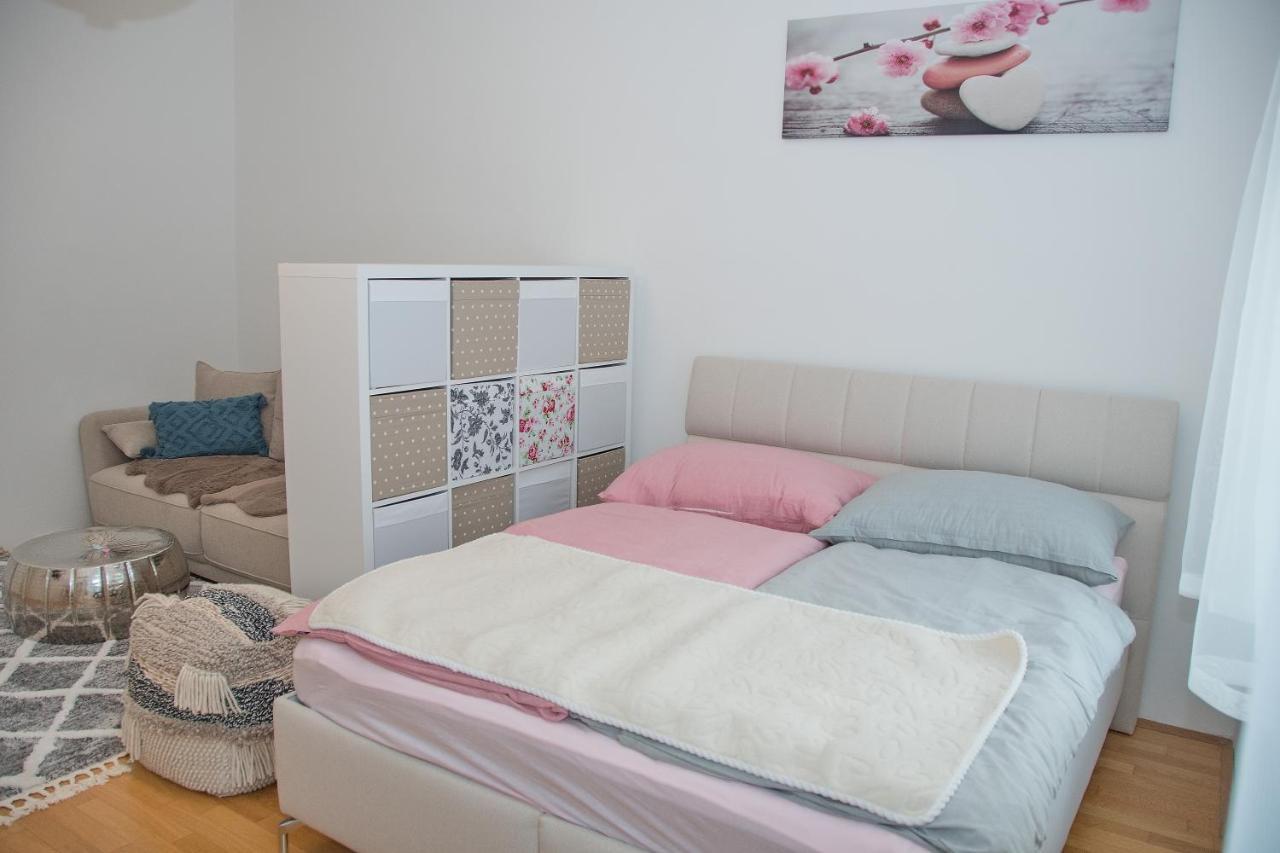 White Lotus Apartment Viyana Dış mekan fotoğraf